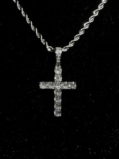 Pandantiv Iced Cross Silver